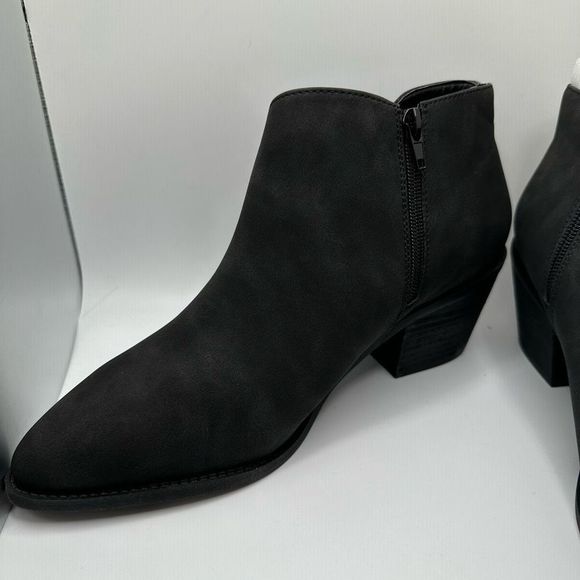 CUSHIONAIRE Women's cut out ankle bootie +Memory Foam 10 WIDE BLACK - Picture 7 of 7